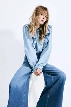 Джинсовая блузка с воланами H&M, голубой