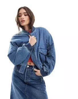Джинсовая куртка-бомбер Levi's в цвете средне-синего тона