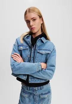 Джинсовая куртка BOXY Karl Lagerfeld, синие джинсы