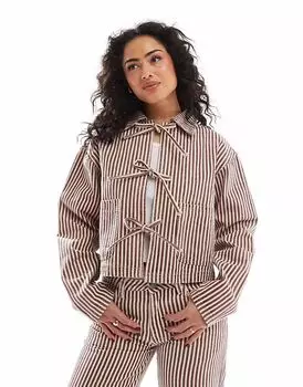 Джинсовая куртка Daisy Street с галстуком-бабочкой спереди в красно-бежевых полосках