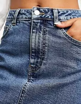 Джинсовая макси-юбка с разрезом по низу ASOS темного цвета