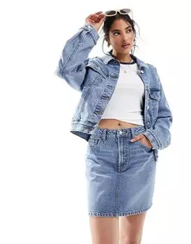 Джинсовая мини-юбка с завышенной талией ASOS синего цвета