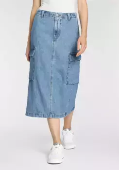 Джинсовая юбка Levi's "CARGO MIDI SKIRT MED IN", цвет Cause And Effect