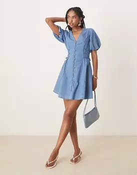 Джинсовое мини-платье Nobody's Child Magnolia светло-голубого цвета