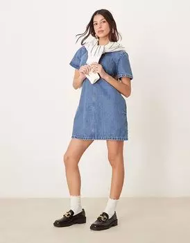 Джинсовое мини-платье с короткими рукавами и круглым вырезом от Abercrombie & Fitch в средне-синем цвете