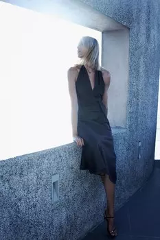 Джинсовое платье с халтером ZARA, синий