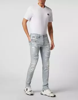 Джинсовые брюки супер прямого кроя с заклепками Philipp Plein, цвет Ice Cube