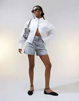 Джинсовые шорты ASOS DESIGN dad в сером цвете