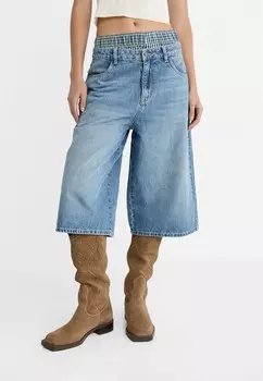 Джинсовые шорты BERMUDA JORTS Stradivarius, светло-голубой