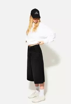 Джинсовые шорты Bershka, черный