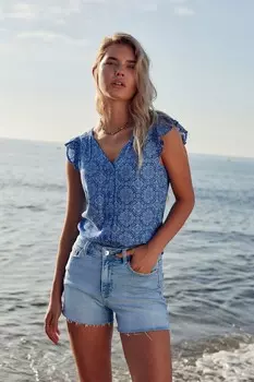 Джинсовые шорты с необработанными краями из очень мягкого денима Next, мультиколор