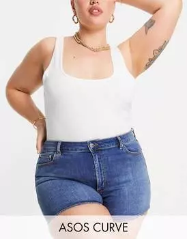 Джинсовые шорты с высокой посадкой и контуром ASOS DESIGN Curve средней потертости