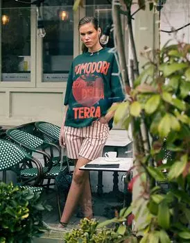 Джинсовые шорты Topshop в красную полоску