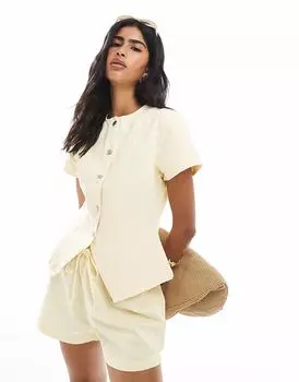 Джинсовый топ с короткими рукавами и завязкой спереди ASOS DESIGN желтого цвета