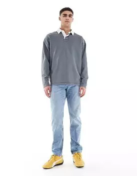 Джинсы ARKET Park прямого кроя, состаренного синего цвета средней степени потертости