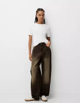 Джинсы balloon fit Bershka, коричневый