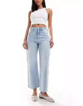 Джинсы Bershka прямого кроя с широкими штанинами длиной до щиколотки, средней степени стертости