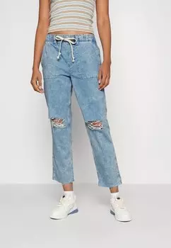 Джинсы Bootcut GAP