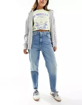 Джинсы mom светлого оттенка Tommy Jeans