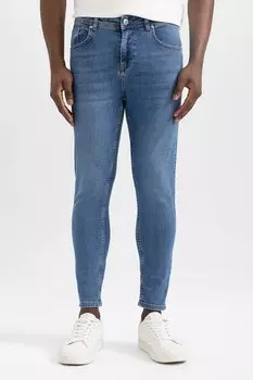 Джинсы на теле Defacto, синий