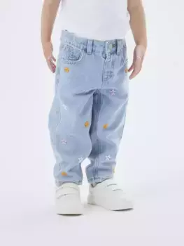 Джинсы Name It Mom "NMFBELLA MOM JEANS 1250-TE NOOS", с вышивкой, цвет Light Blue Denim Detail:Embroidery