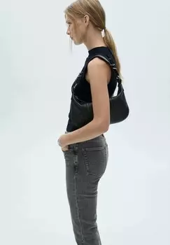 Джинсы облегающего кроя CLAUDIA Mango, серый