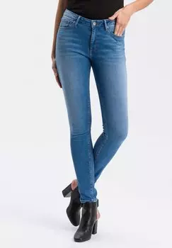 Джинсы облегающего кроя Cross Jeans