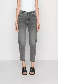 Джинсы облегающего кроя Opus