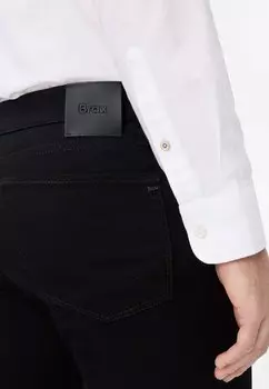 Джинсы облегающего кроя STYLE CHUCK BRAX, черный