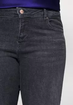 Джинсы облегающего кроя VMLUX CURVE Vero Moda Curve, черный