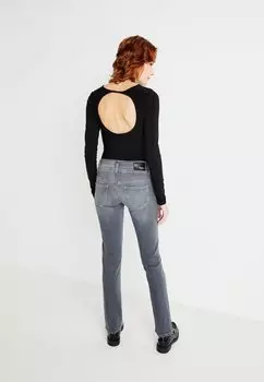 Джинсы приталенного кроя Pepe Jeans, деним