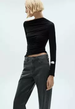 Джинсы прямого кроя Mango, черный