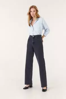 Джинсы прямого кроя с широкими штанинами Stradivarius, черный