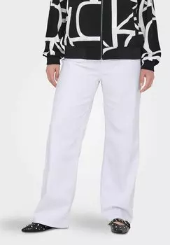 Джинсы прямого покроя CARWILLY HOHE TAILLE WEITER BEINSCHNITT ONLY Carmakoma, белый