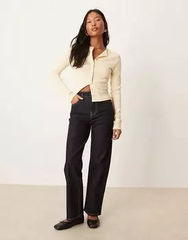 Джинсы прямого покроя с карманом и обметочным швом цвета индиго Miss Selfridge