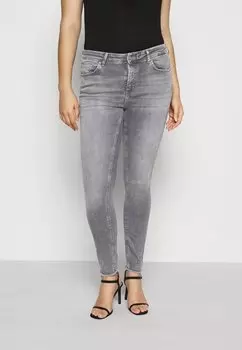 Джинсы Skinny Fit ONLY Carmakoma