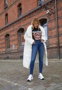 Джинсы Skinny Fit Wrangler