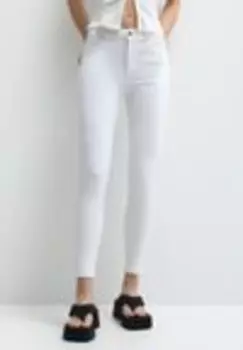 Джинсы слим Pull&Bear, белый