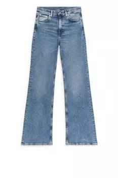 Джинсы стрейч с расклешенными штанинами Arket, синий
