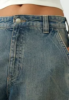 Джинсы свободного кроя Bershka, синий