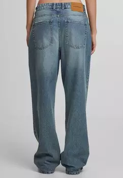 Джинсы свободного кроя PROHIBITED, синий