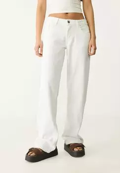 Джинсы свободного кроя Stradivarius, белый