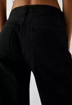 Джинсы свободного кроя WIDE-LEG Bershka, черный