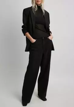 Джинсы свободного покроя NA-KD, черный