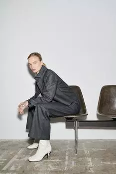 Джинсы ZARA, антрацитовый серый