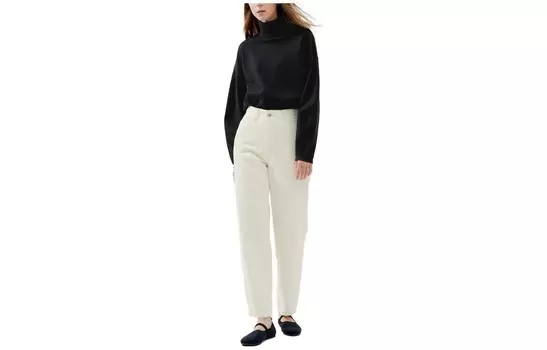 Джинсы женские серии U FW23 молочно-белые Uniqlo