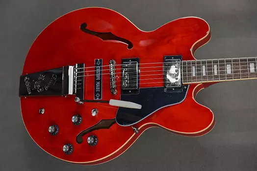 Джо Бонамасса 1962 ES-335 - Шестидесятая вишня Epiphone Joe Bonamassa ES-335 -
