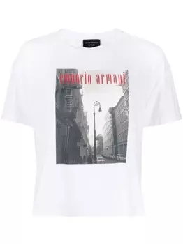 Emporio Armani футболка с приспущенными плечами и графичным принтом, белый