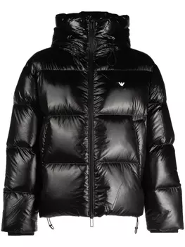 Emporio Armani пуховик с капюшоном и вышитым логотипом, черный