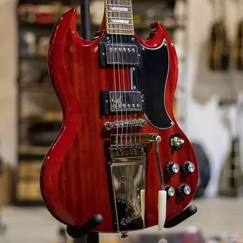 Epiphone SG Standard 60s Maestro Vibrola - Vintage Cherry EISS61MVCNH1